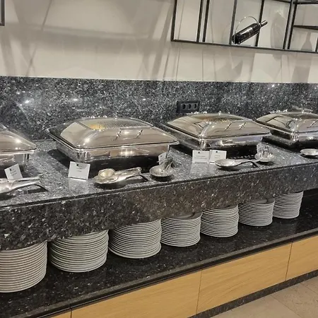 Kraljevi Konaci Olja * Zlatibor