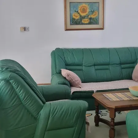 Kraljevi Konaci Olja