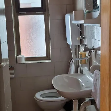 Kraljevi Konaci Olja