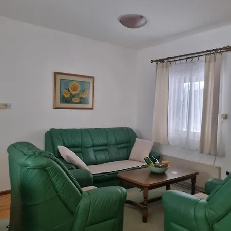 Kraljevi Konaci Olja Apartment *